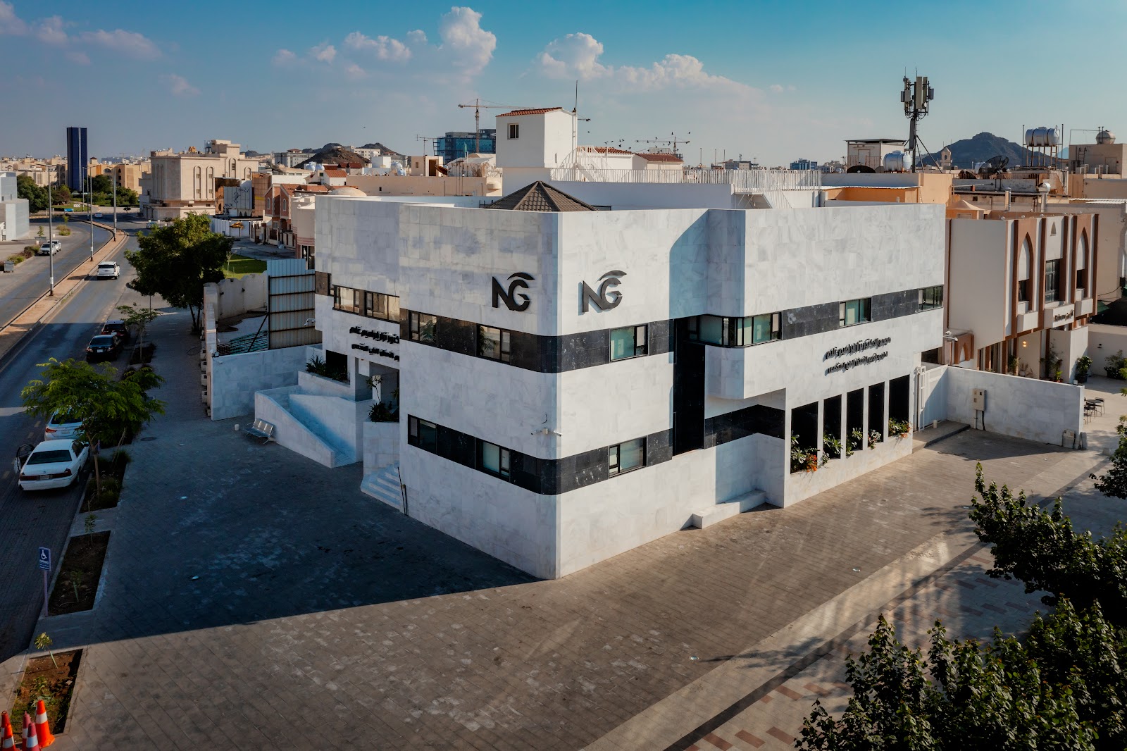 عيادات الدكتور نزار إبراهيم غلام لطب وتقويم الأسنان - صورة 5