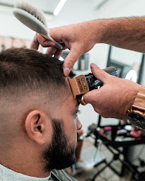 Photo n°12 de Yascut - Coiffeur Barber à Perpignan (Service de blanchiment des dents)