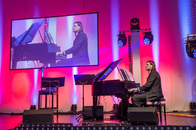 PianoPoesie Matthias Wessolowski