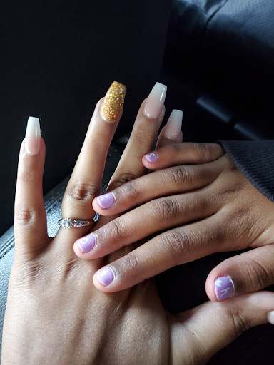 B City Nails