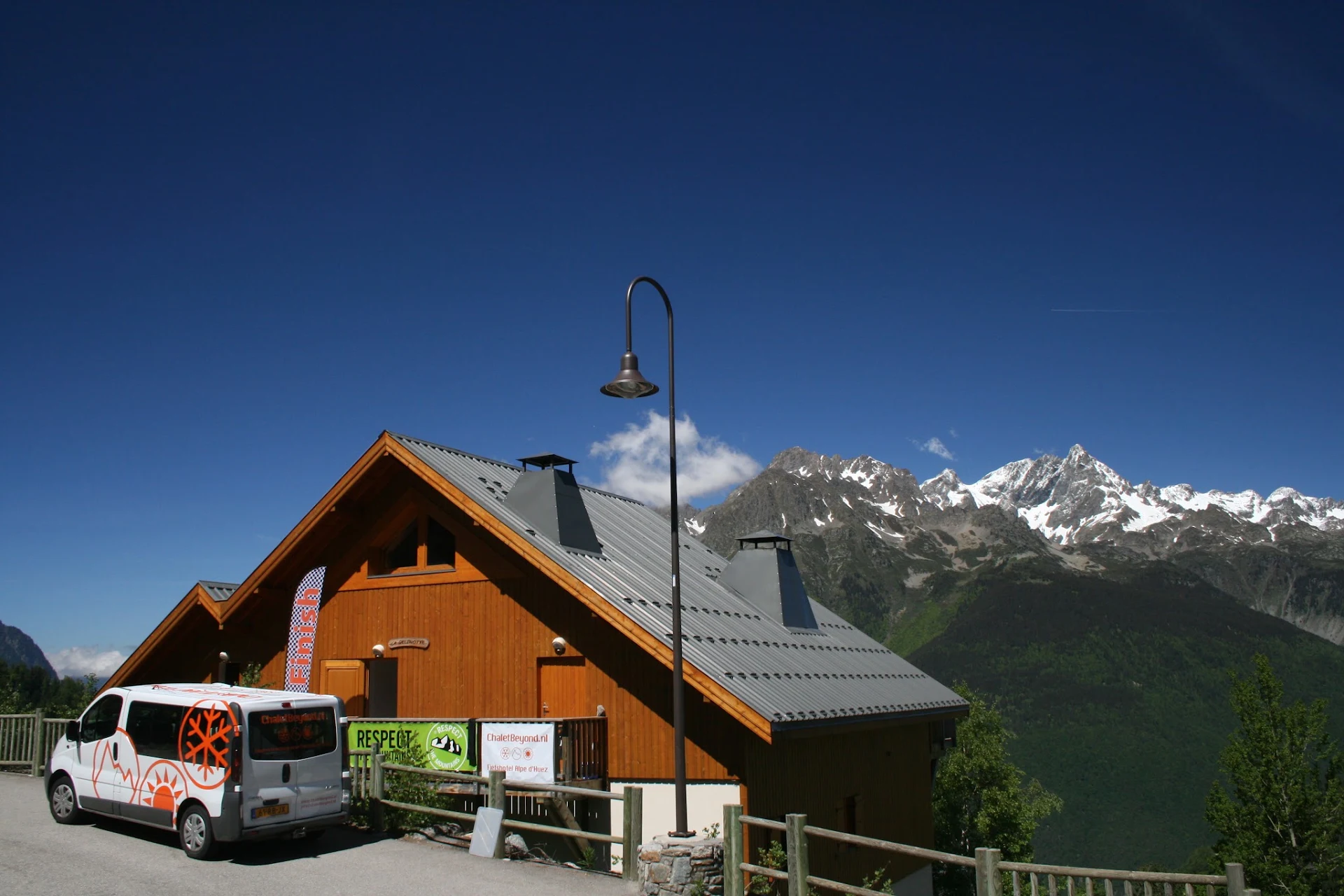 Chalet Beyond - Fietshotel en chalethuur
