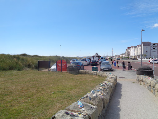 Pwllheli Promenade Pay & Display Parking - Thumbnail