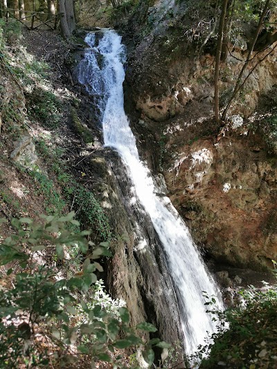 Cascate Del Menotre