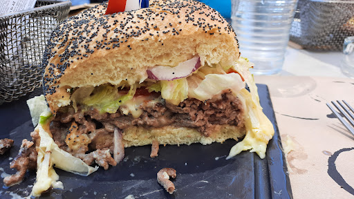 Photo 2 - La Cave à Burger