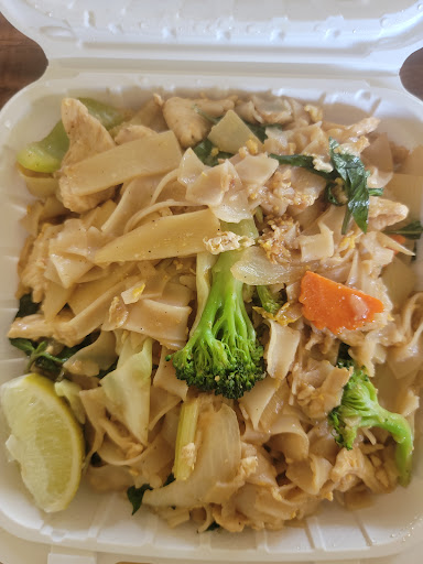 Aunty Pon's Thai Food Truck - Thumbnail
