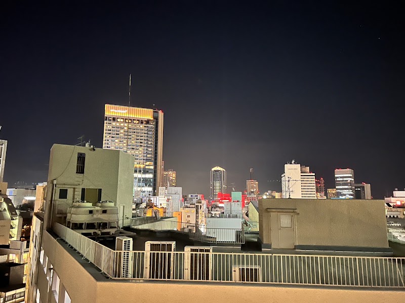 ラウンジ/メイントップ