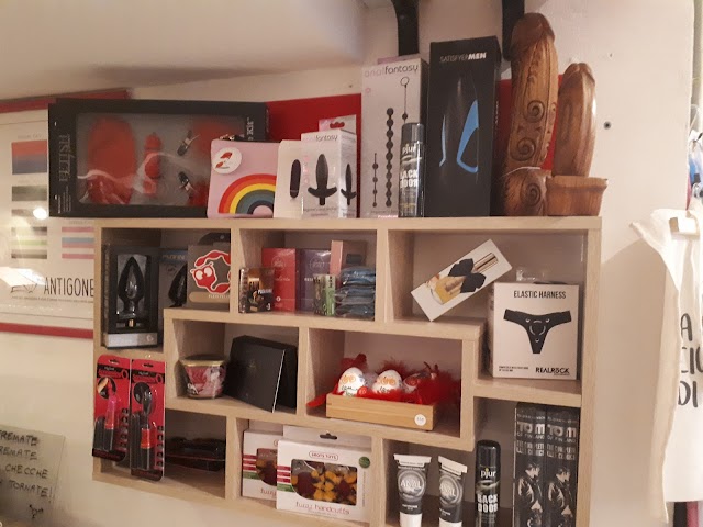 Libreria Antigone Milano