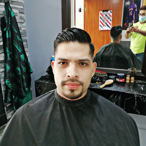 LEGENDS BARBER SHOP