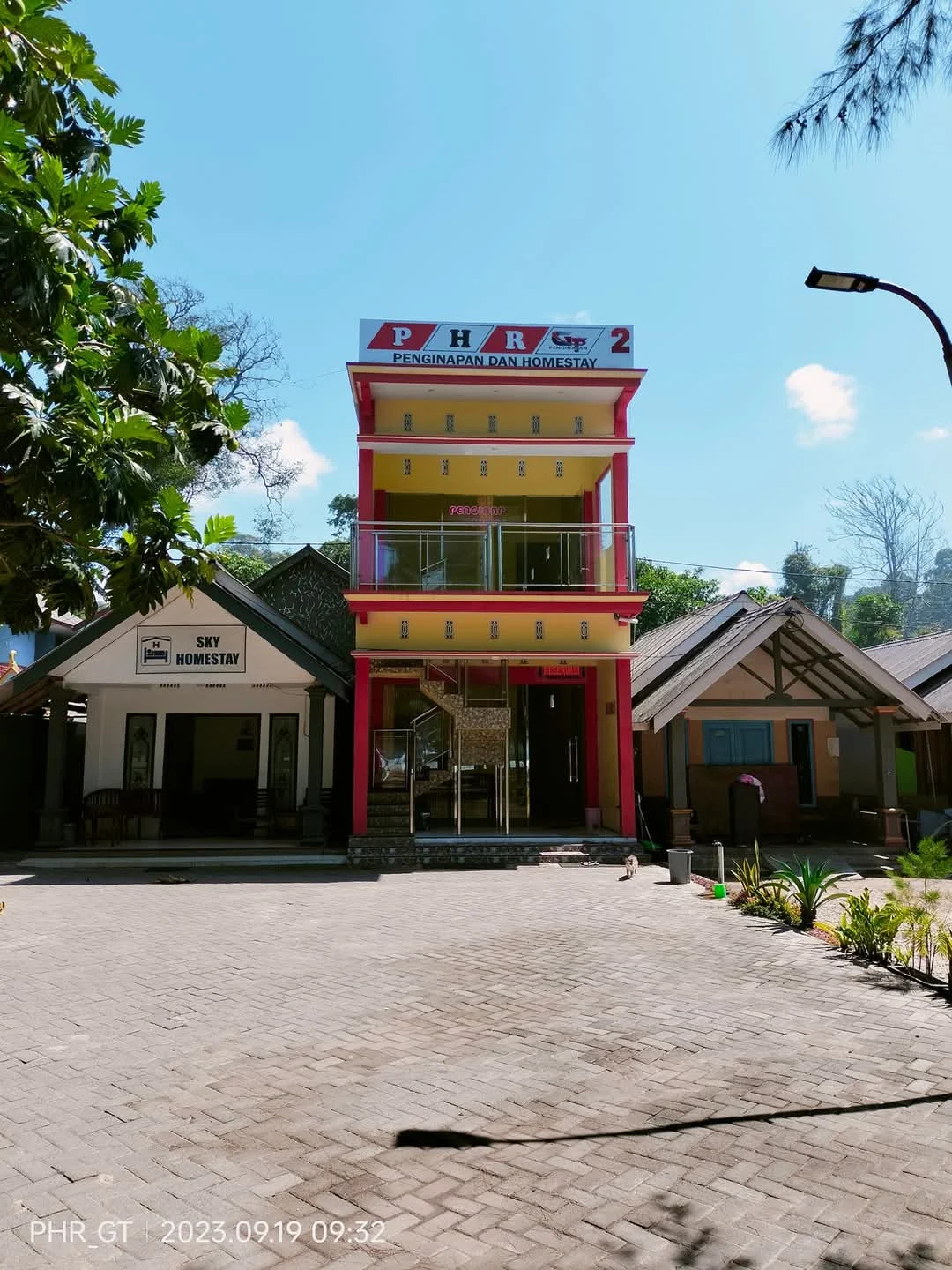 PHR GT2.BALEKAMBANG PENGINAPAN PANTAI