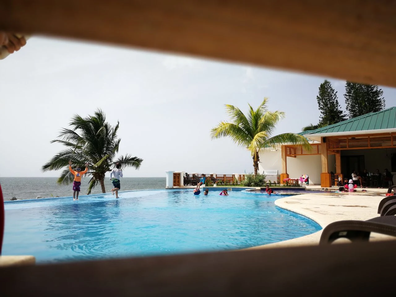 Paraiso Rainforest and Beach Hotel