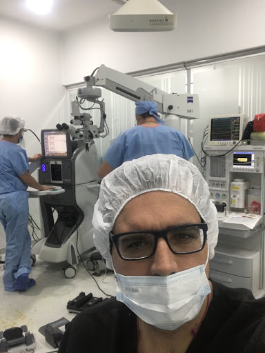 Dr. Raul Velez Montoya (Centro Médico ABC Observatorio) - Thumbnail