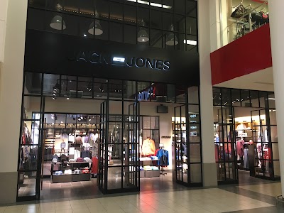 Photos of JACK & JONES