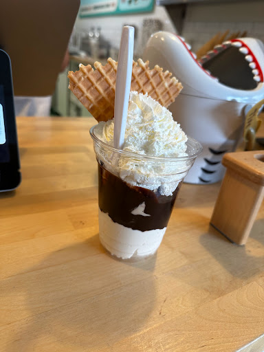Zingers Homemade Ice Cream - Thumbnail
