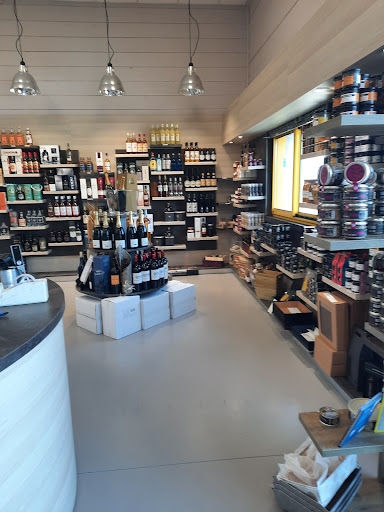 Wine Centre - Visual