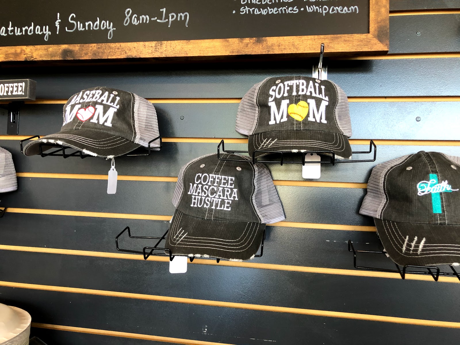 Ginaveve's Market Place & The Main Street Bean — photo 10