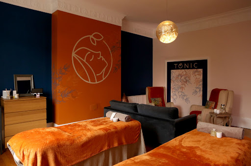 Tonic Cheltenham Logo