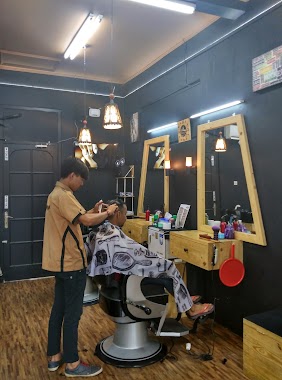 Odysen Barbershop, Author: Ginanjar Widya