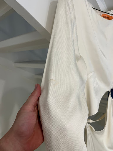 KC Dry Cleaning Mitchelton - Thumbnail