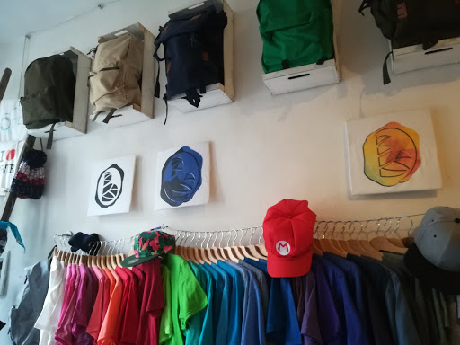 B Design Store - Visual