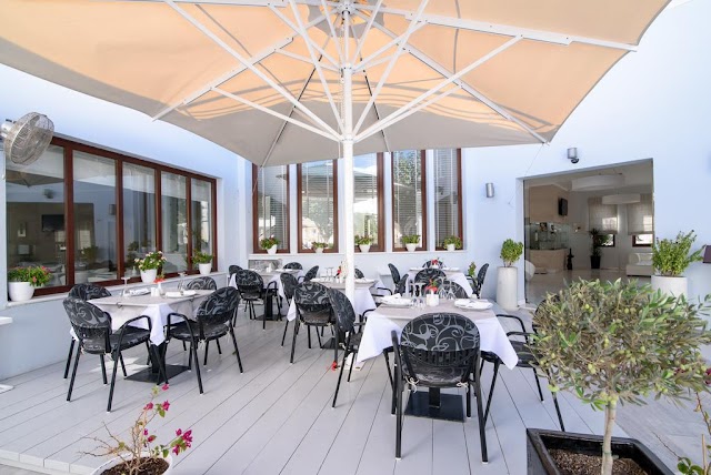 La Mer Deluxe Hotel & Spa