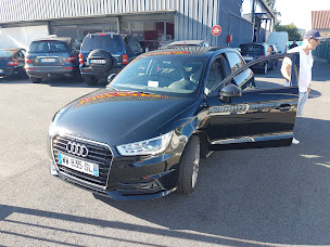 Photo n°15 de ZR Car - AutoFirst à La Grand-Croix (Vendeur de voitures d'occasion)