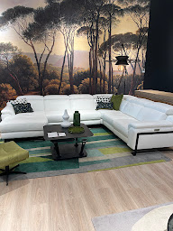 Photo n°6 de Cuir Center - Saint-Bonnet-de-Mure à Saint-Bonnet-de-Mure (Magasin d'ameublement et de décoration)