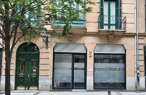 CLINICA DENTAL DRA VERÓNICA MONTERO