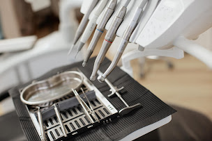 Photo n°7 de Dr Abdoul Mohammad - Chirurgien Dentiste à Noisy-le-Sec (Chirurgien oral et maxillo-facial)