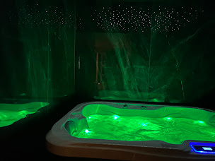 Photo n°6 de ELEGANCE & SPA à Montblanc (Chambre d'hôtes)