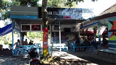 Photos of Warkop Pak To