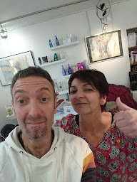 Photo n°10 de L'Artiste à Allos (Salon de coiffure)