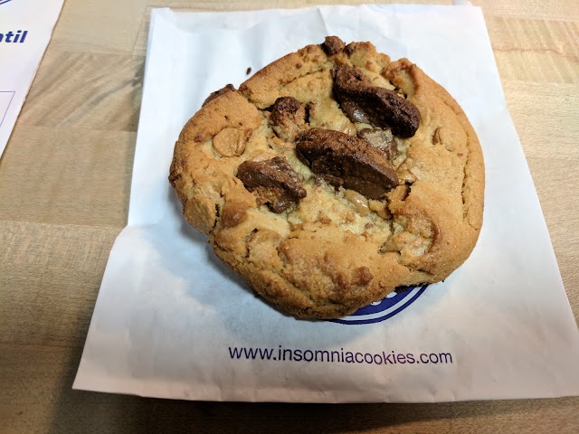 Insomnia Cookies