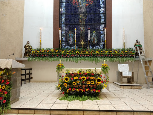 Seminario Pontificio de la Santa Cruz de Oaxaca Logo