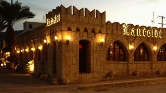 Opinii despre Lancelot Cafe Bar Rhodes în Ιαλυσός - Καφετέρια