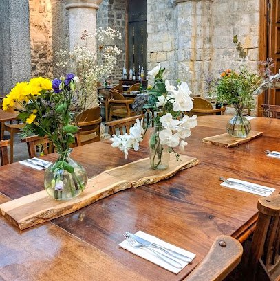 Café Below