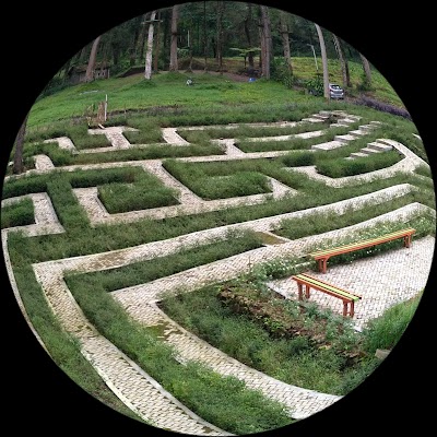 Photos of Taman Labirin Wanawisata Baturraden