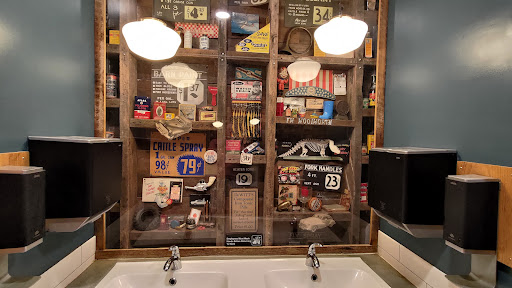 Puckett's Restaurant - Thumbnail