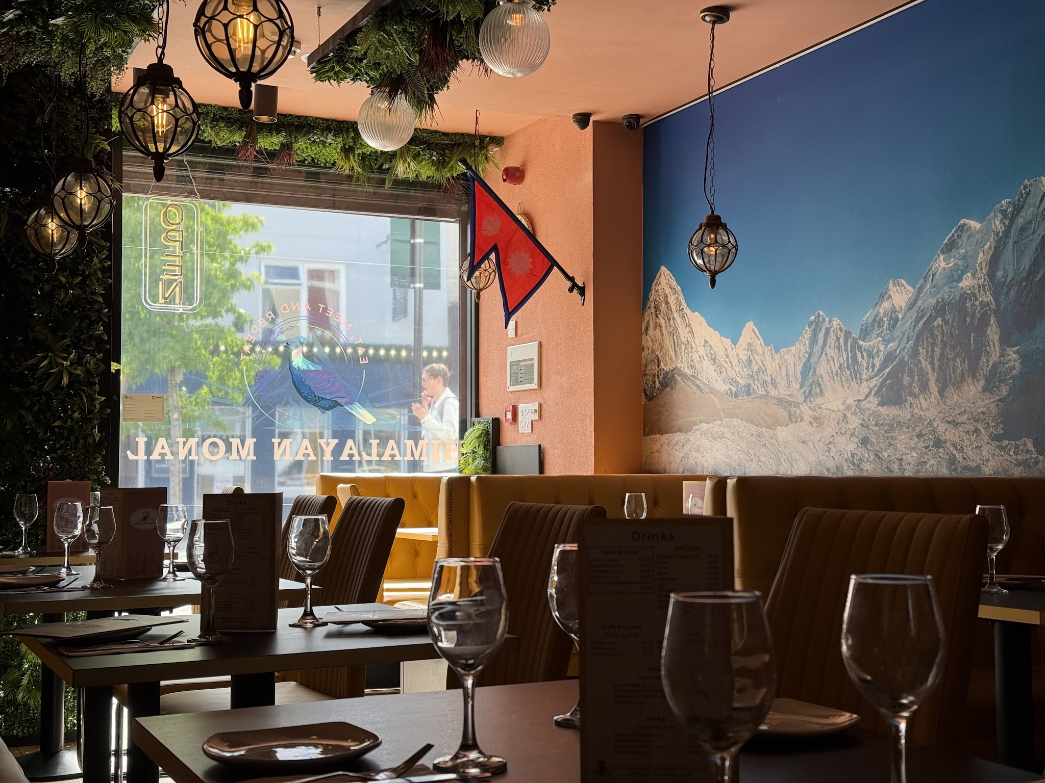 Himalayan Monal - Catering - photo 1