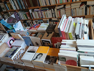 Photo n°30 de Le bouquiniste de la citadelle. Achat-vente livres anciens et modernes à Blaye (Librairie de livres d'occasion)