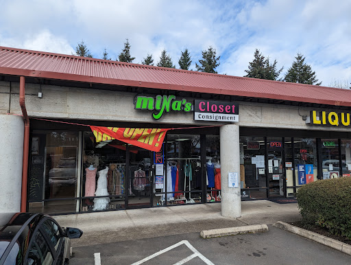 Mina's Closet