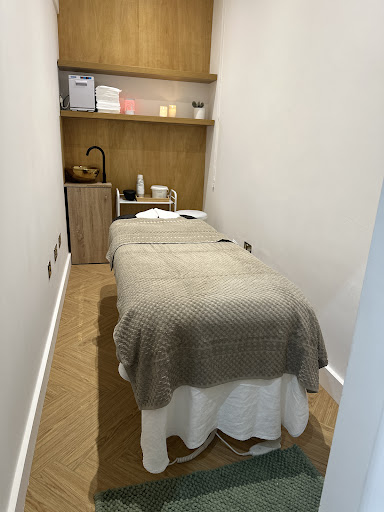 House of Bloom Hayes (BeautieLAB Hayes )