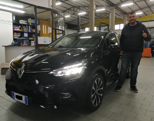 Toniorrù Auto - Centro Sardegna 4X4, Rivenditore e Officina Autorizzata Renault - Thumbnail