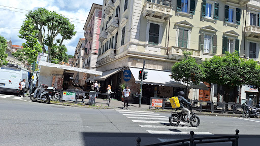 Bar Crastan - Visual