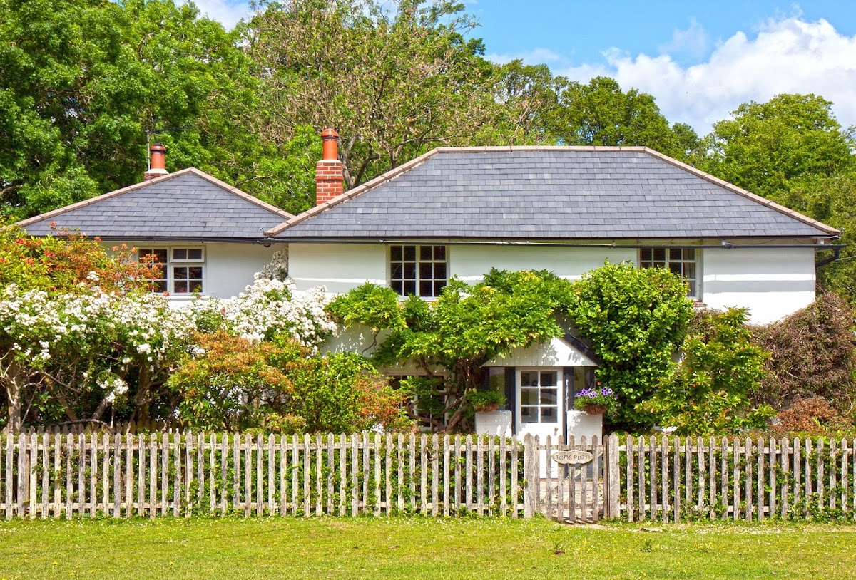 Hampshire House Sale