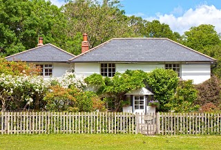 Hampshire House Sale