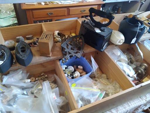 Amaroo Antiques & Art - Thumbnail