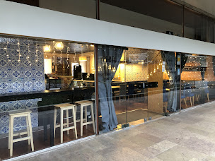 Photo n°1 de Oporto Restaurant Traiteur Portugais à Puteaux (Bar à vin)