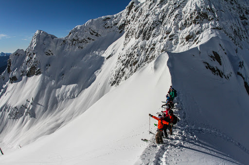 The Guide's Hut - Thumbnail