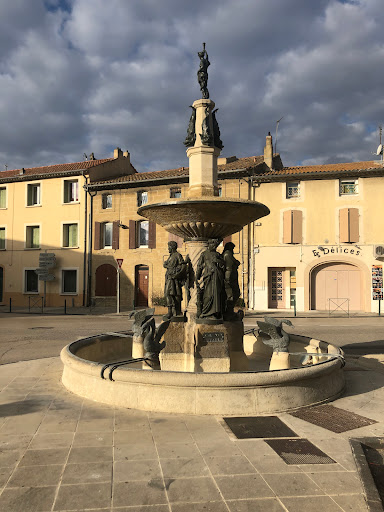 Photo de Le 17 à Courthézon (84350)