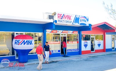 Photos of RE/MAX Realty Group